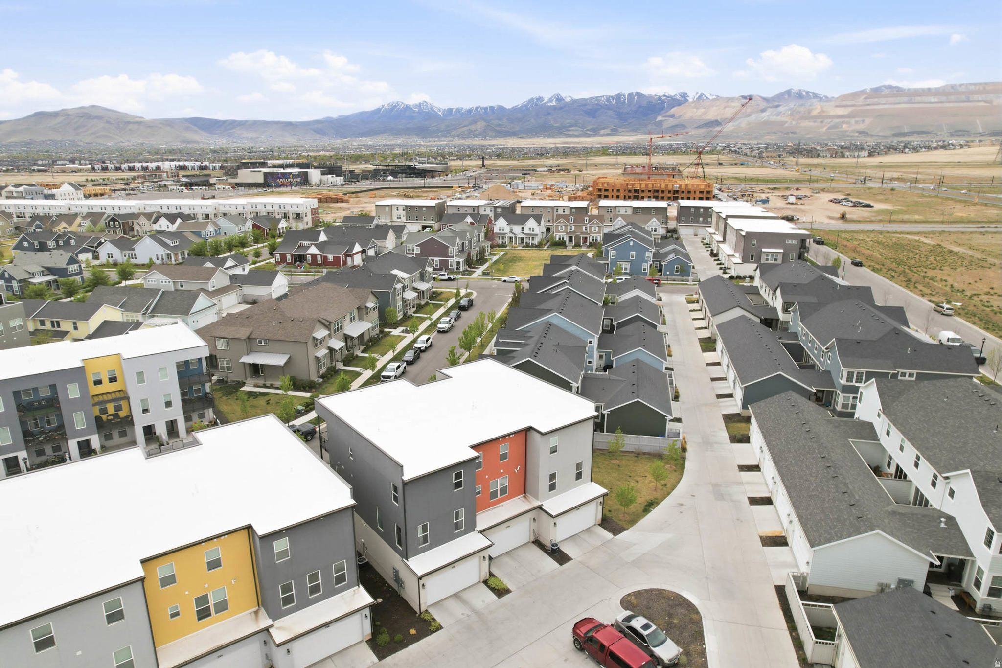 DAYBREAK - Residential