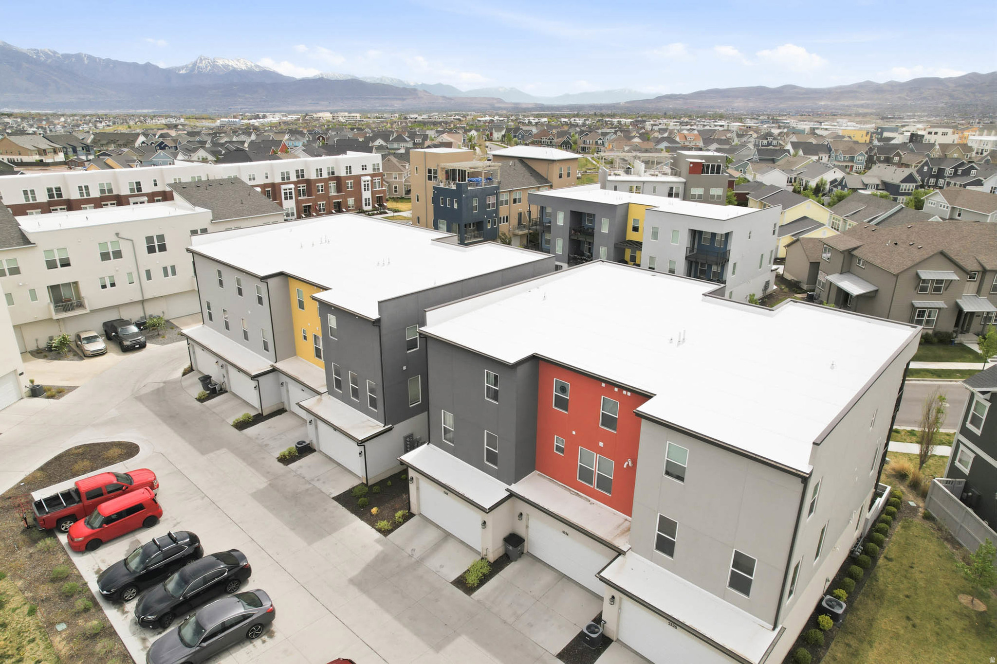 DAYBREAK - Residential