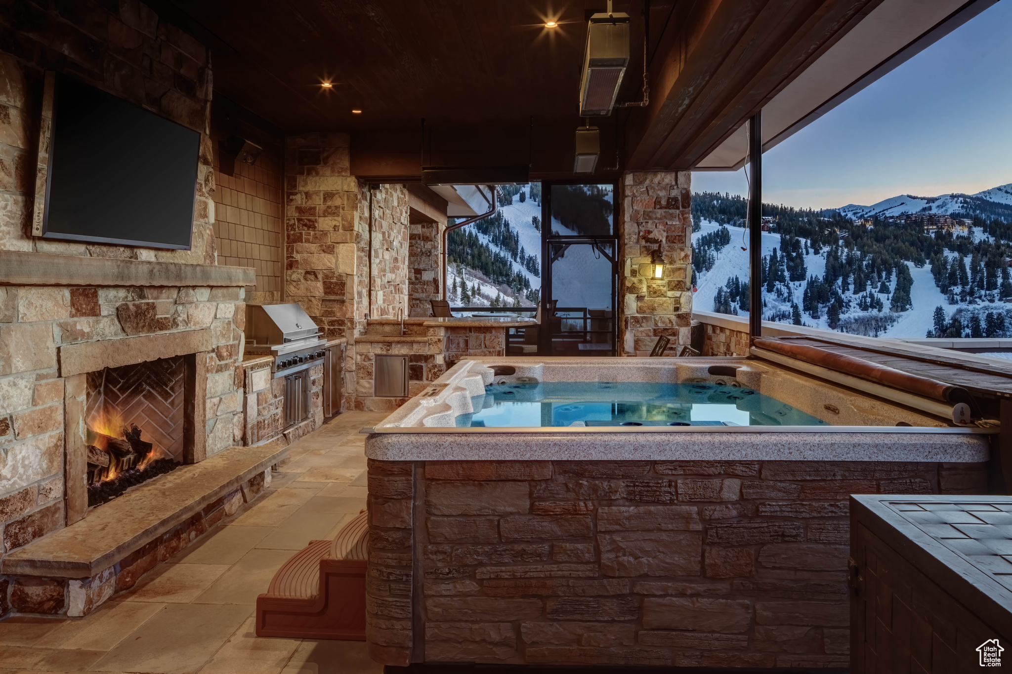 ST REGIS - Residential