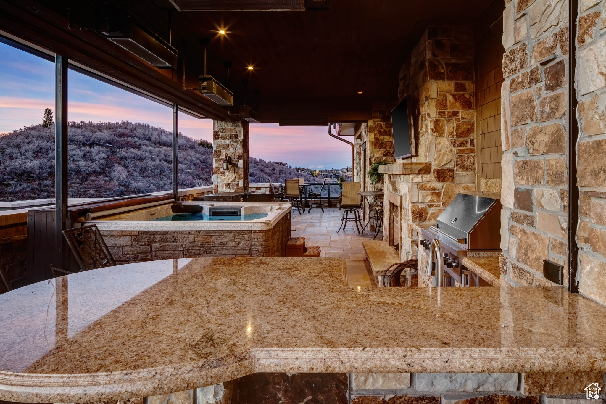 ST REGIS - Residential
