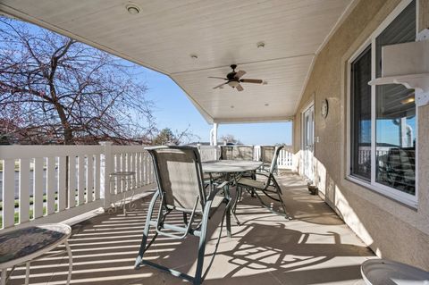 Tiny photo for 2671 S EDGEHILL DR E, Bountiful, UT 84010 (MLS # 2126918)