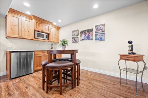 Tiny photo for 2671 S EDGEHILL DR E, Bountiful, UT 84010 (MLS # 2126918)