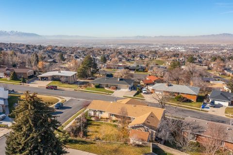Tiny photo for 2671 S EDGEHILL DR E, Bountiful, UT 84010 (MLS # 2126918)
