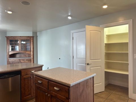 Tiny photo for 266 W LAGOON ST, Roosevelt, UT 84066 (MLS # 2120518)