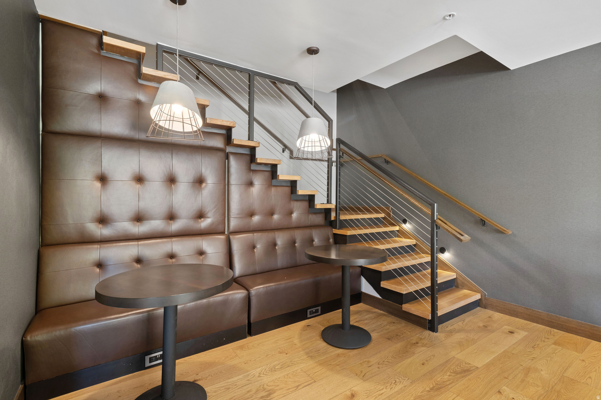 LIFT CONDOS - Residential