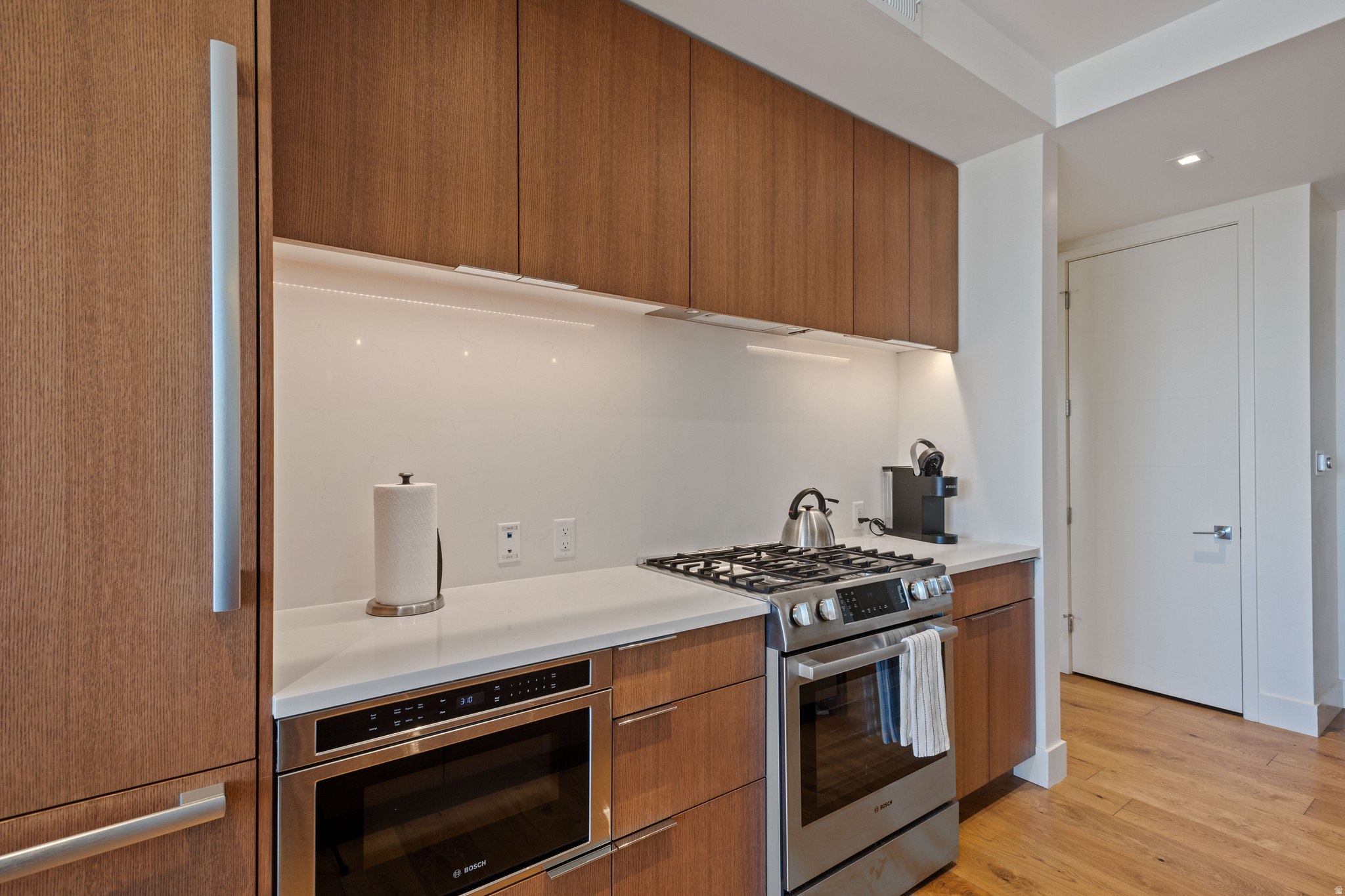 LIFT CONDOS - Residential