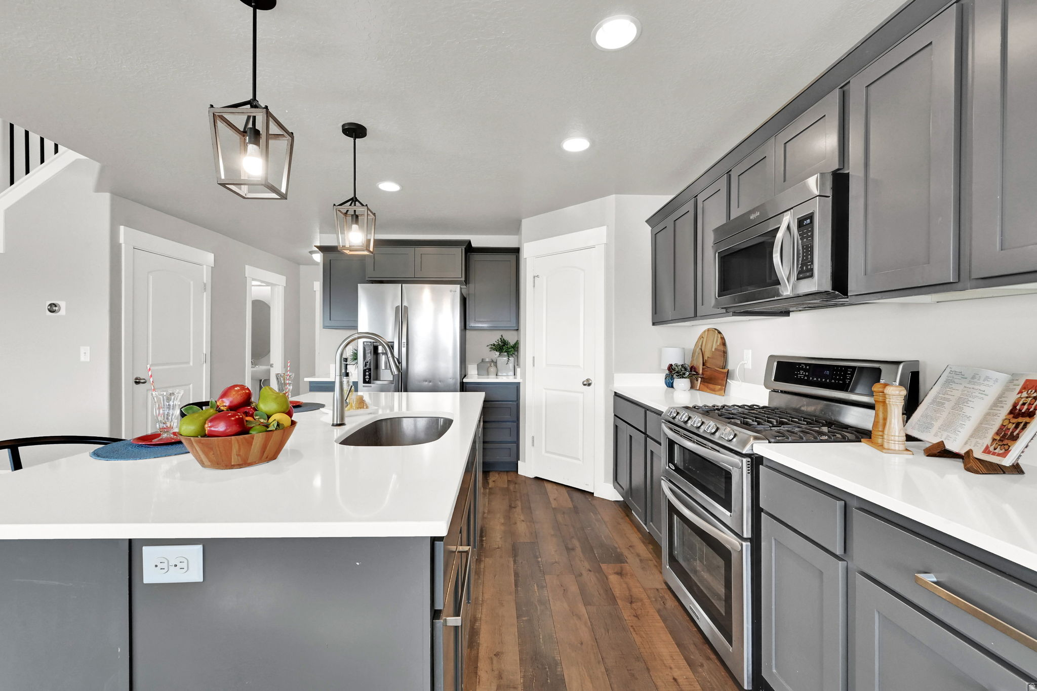 VALLEY VIEW - Residential