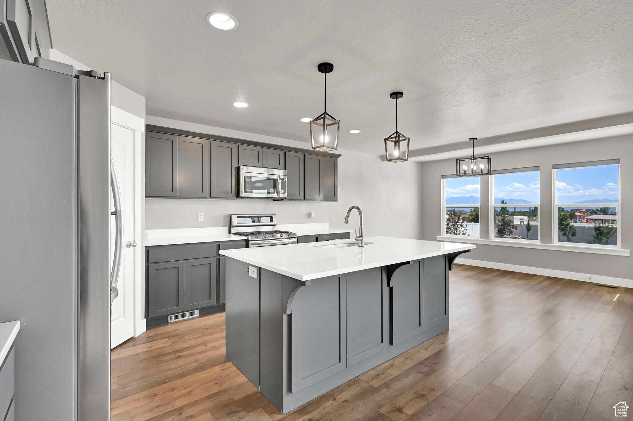 VALLEY VIEW - Residential