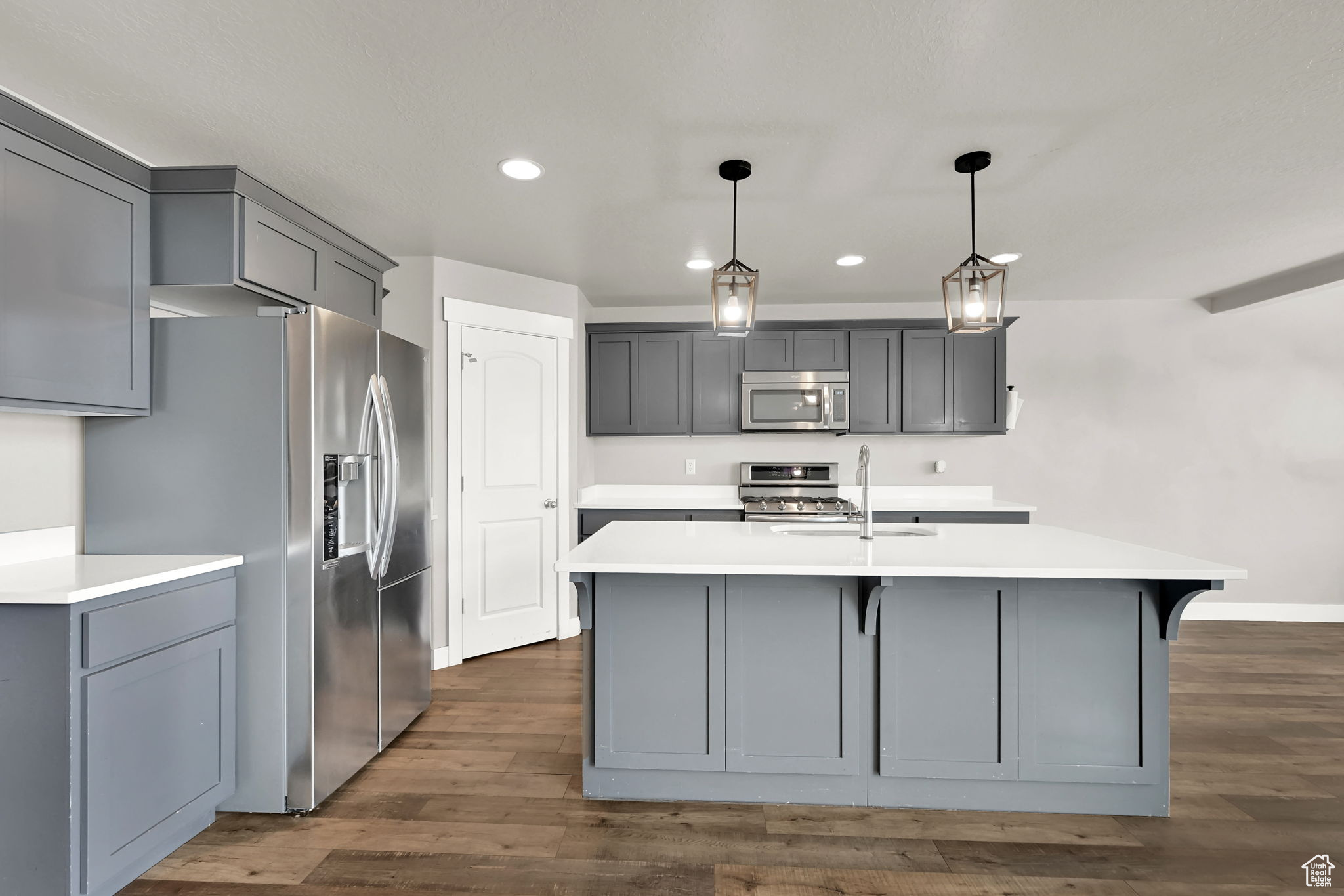 VALLEY VIEW - Residential