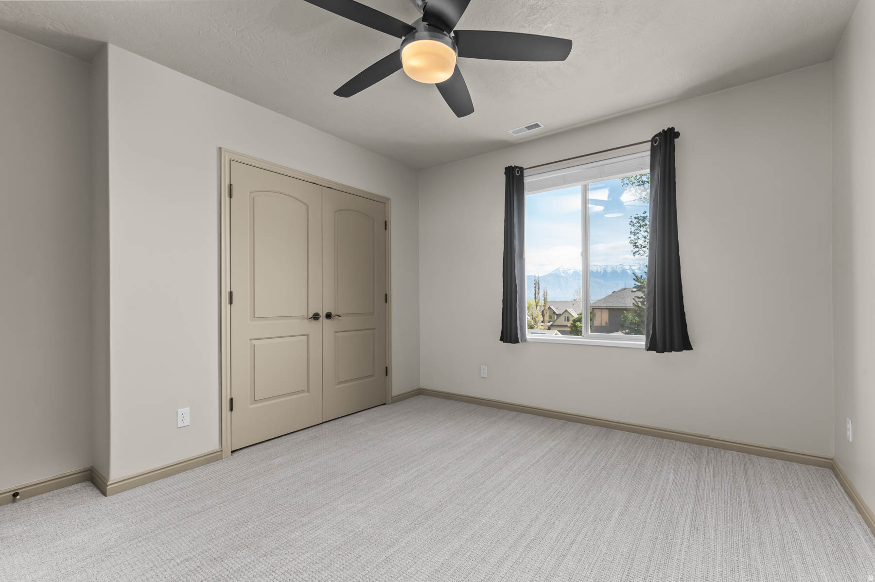 SARATOGA HILLS - Residential