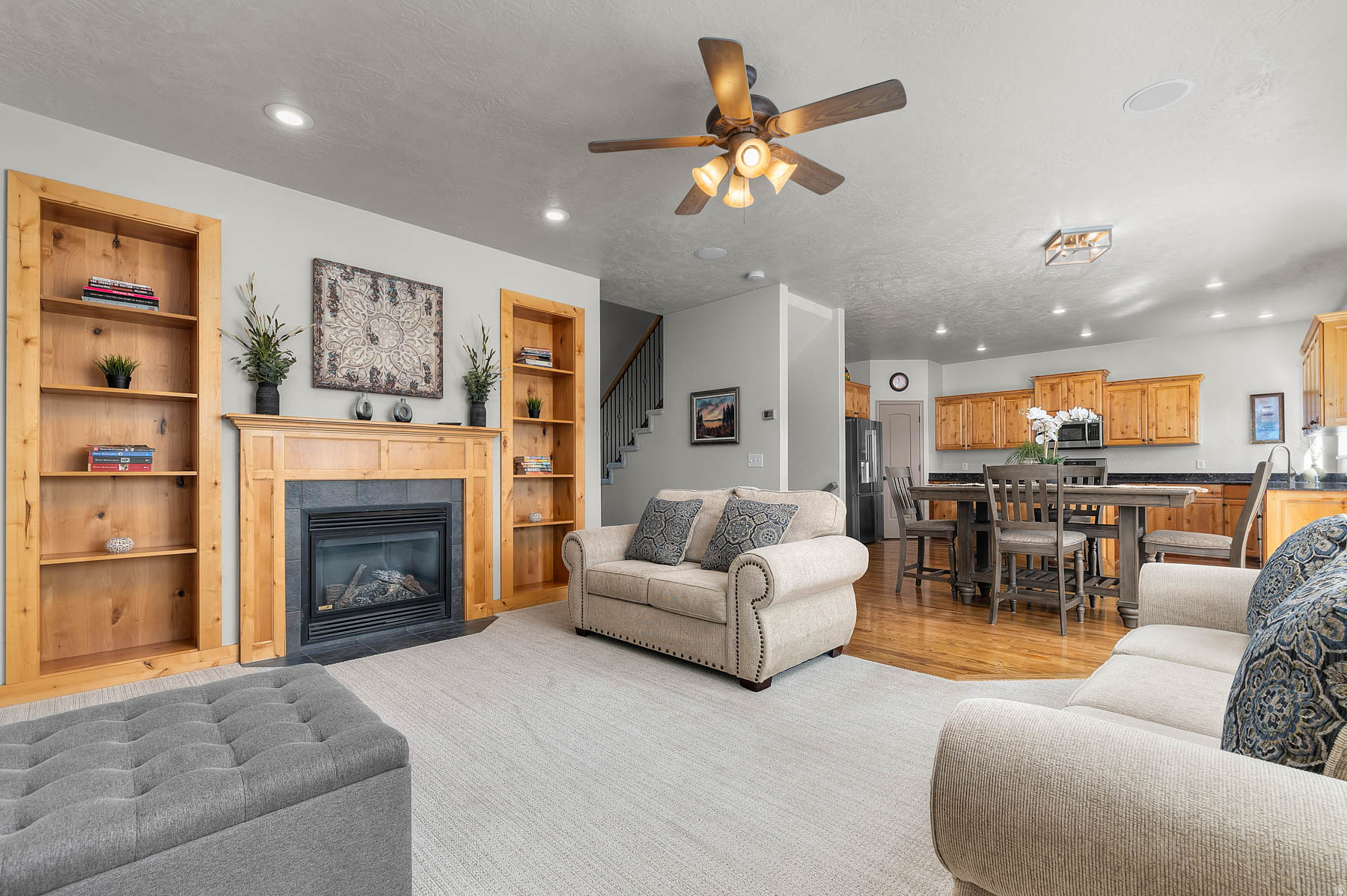 SARATOGA HILLS - Residential