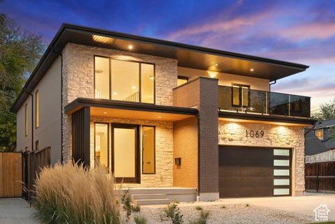 Photo of 1069 S LINCOLN ST, Salt Lake City, UT 84105 (MLS # 2191375)