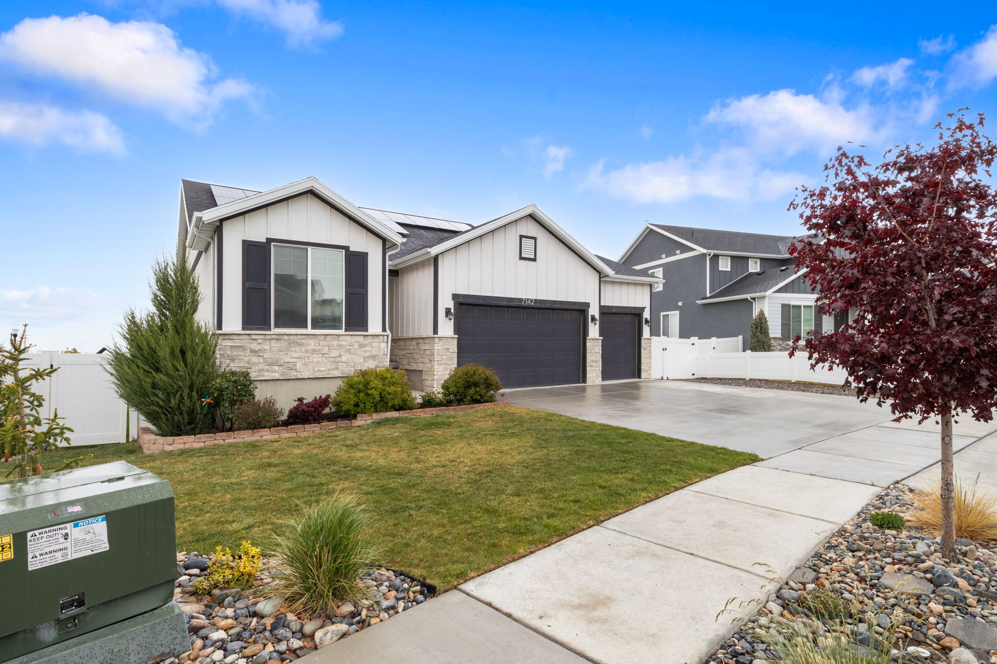 WOOD HOLLOW ESTATES - Residential