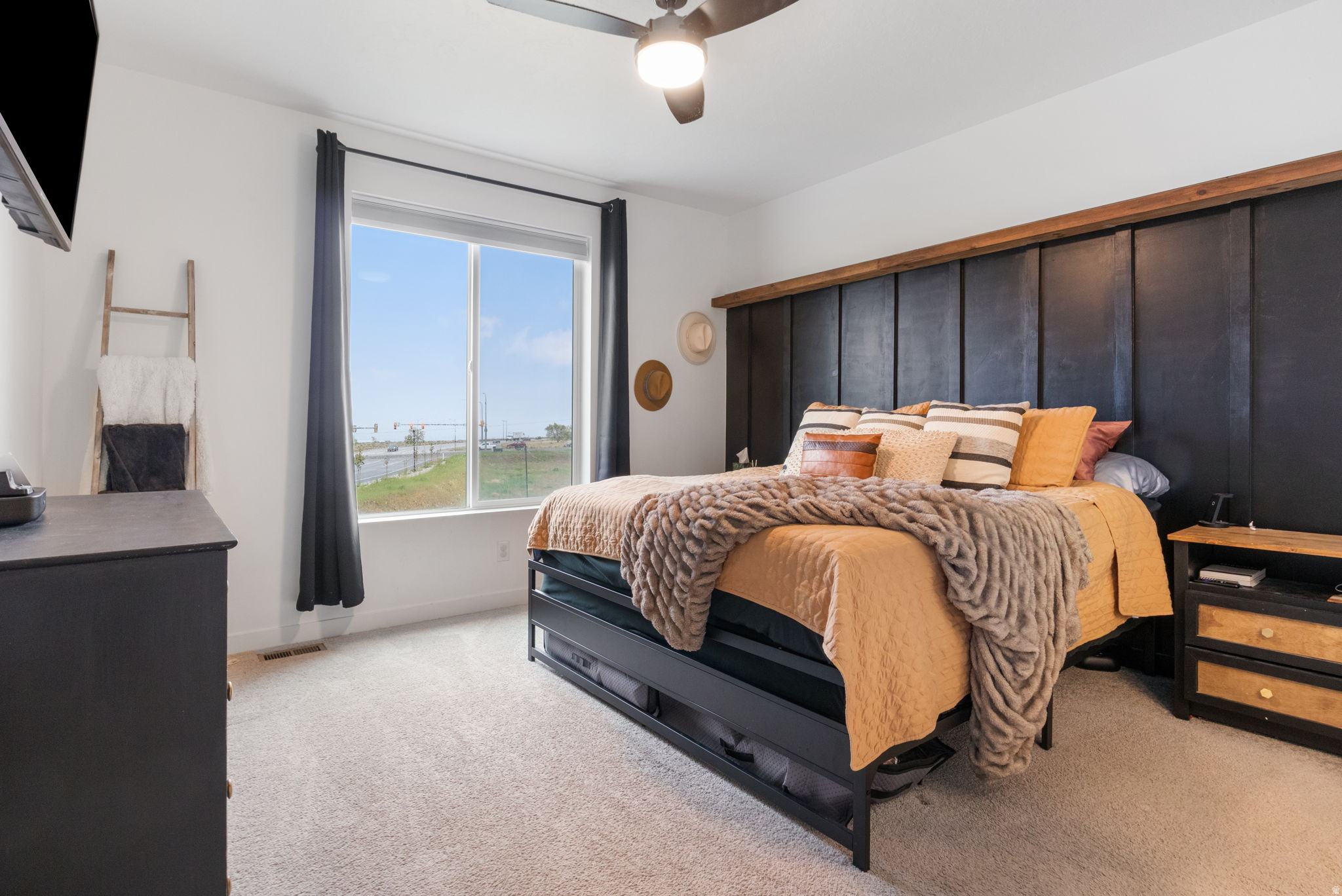 WOOD HOLLOW ESTATES - Residential