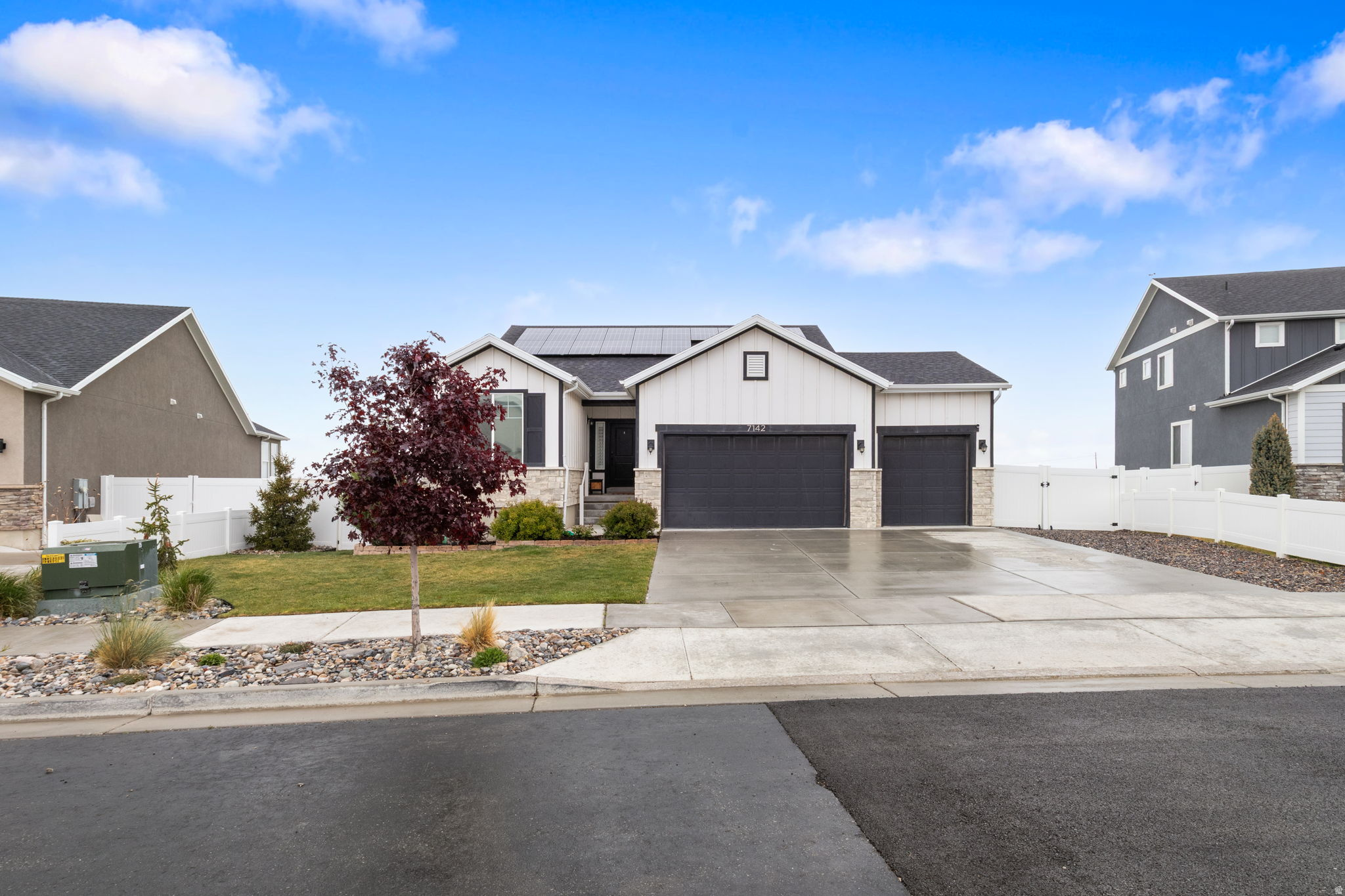 WOOD HOLLOW ESTATES - Residential