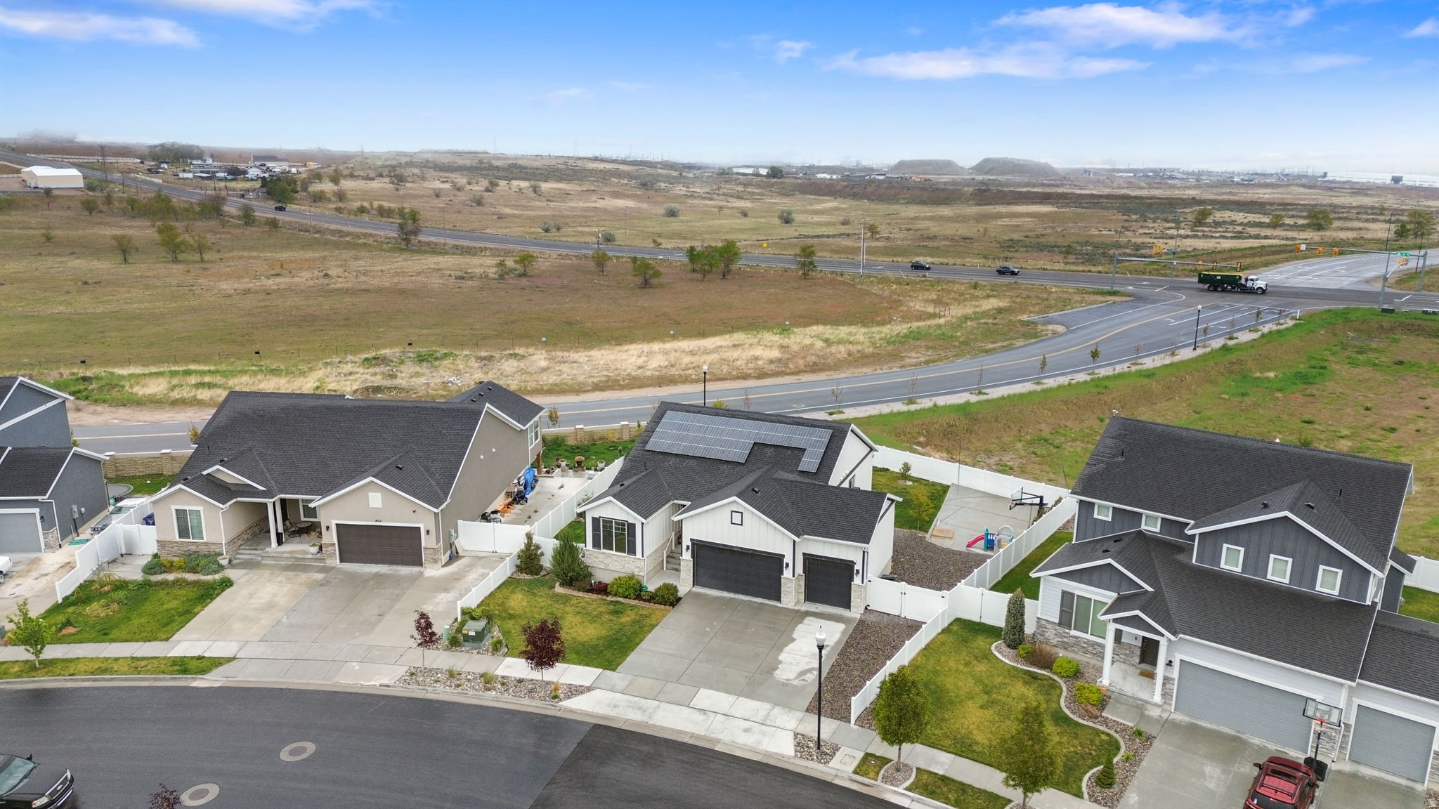 WOOD HOLLOW ESTATES - Residential