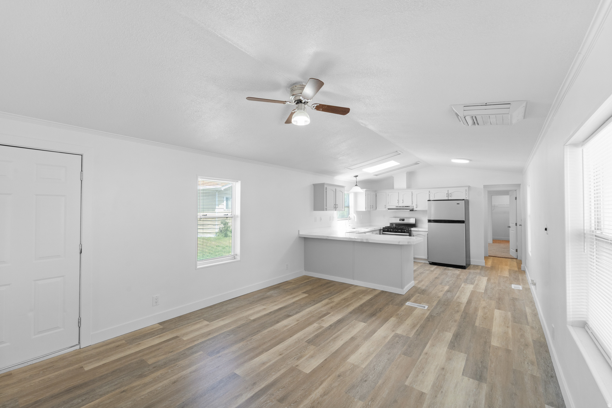LAKEVIEW ESTATES - Residential