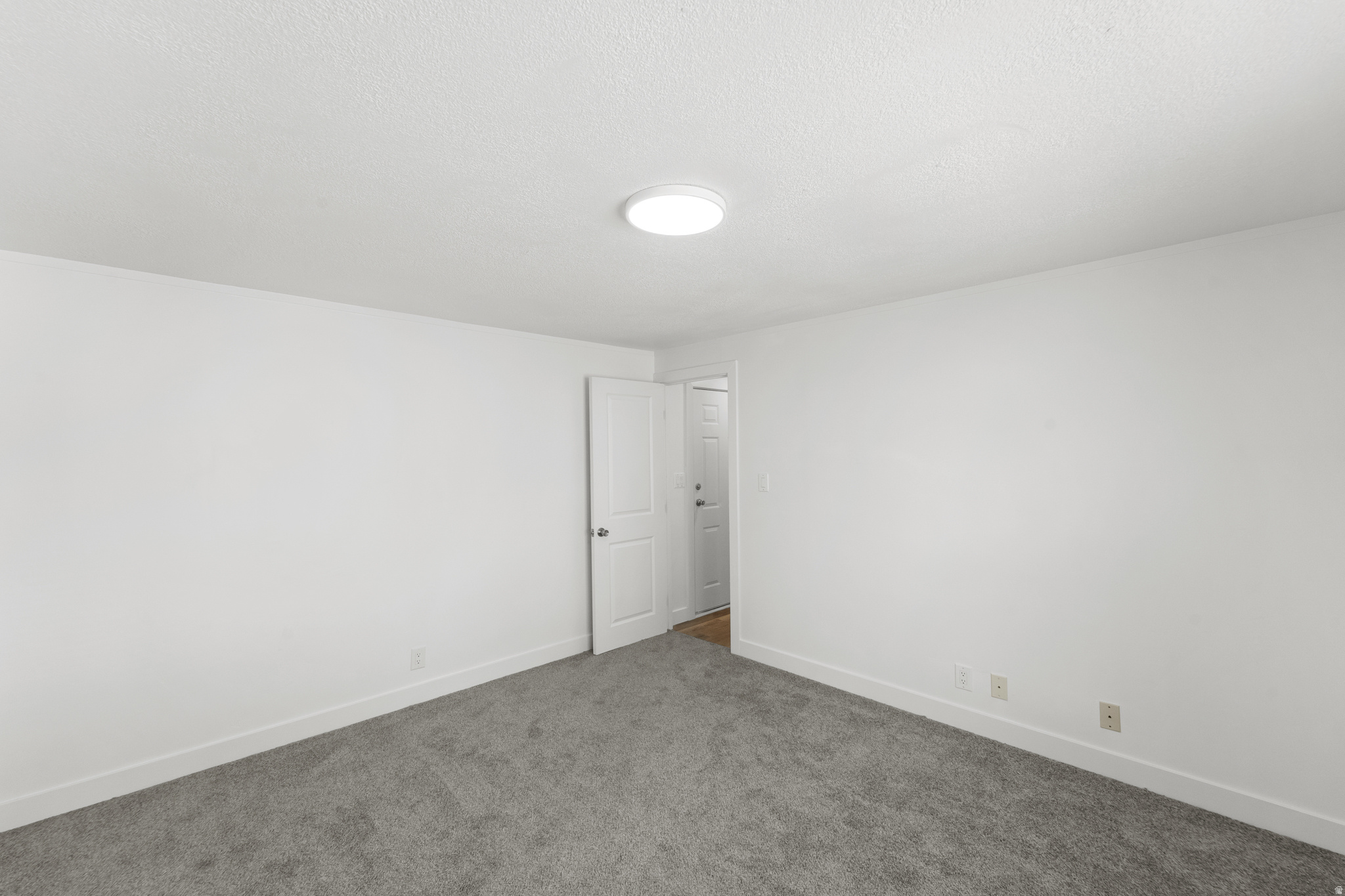 LAKEVIEW ESTATES - Residential