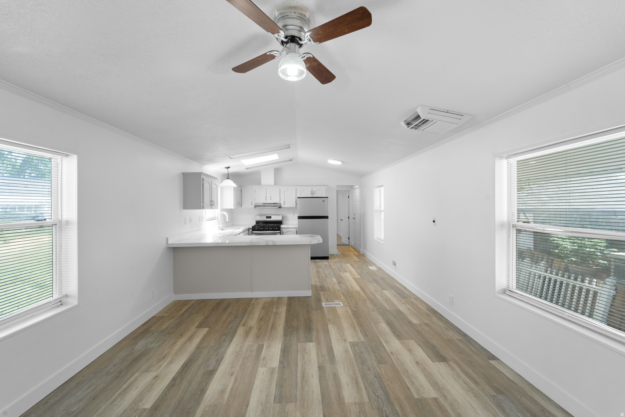 LAKEVIEW ESTATES - Residential