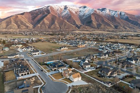 Tiny photo for 473 W 350 S #31, Mapleton, UT 84664 (MLS # 2140511)