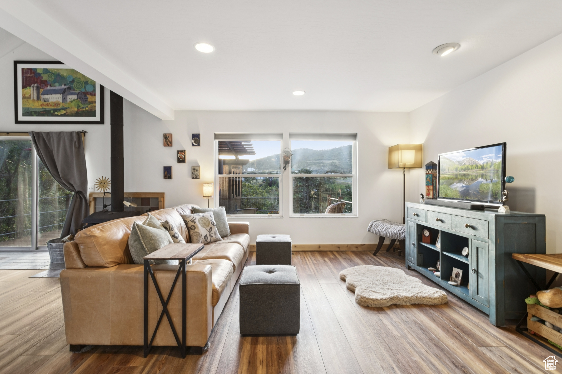 Park City, Utah 84098, United States, 3 Bedrooms Bedrooms, ,2 BathroomsBathrooms,Residential,Pending,184836