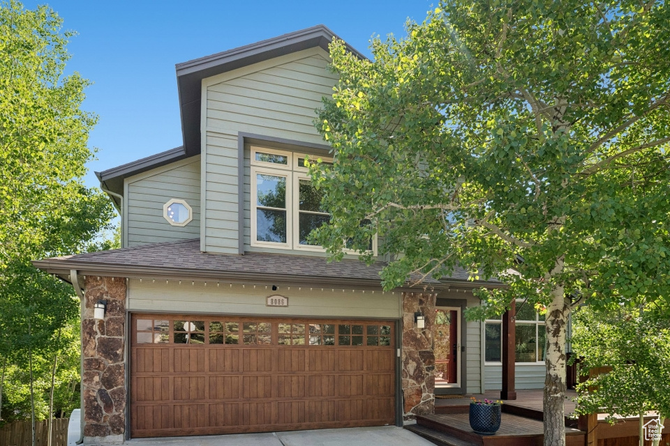 EAGLE RIDGE - Residential