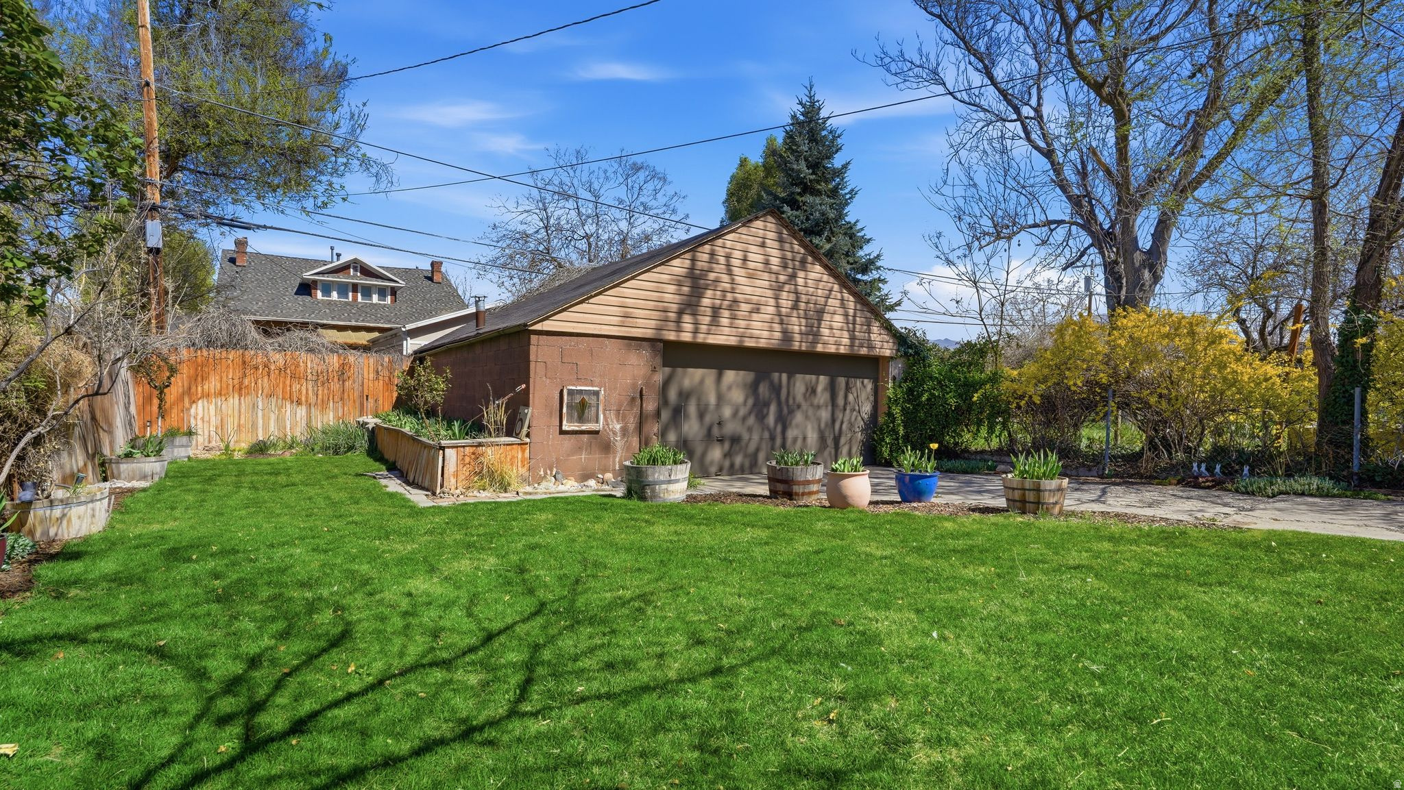 JACKSON SQUARE - Residential