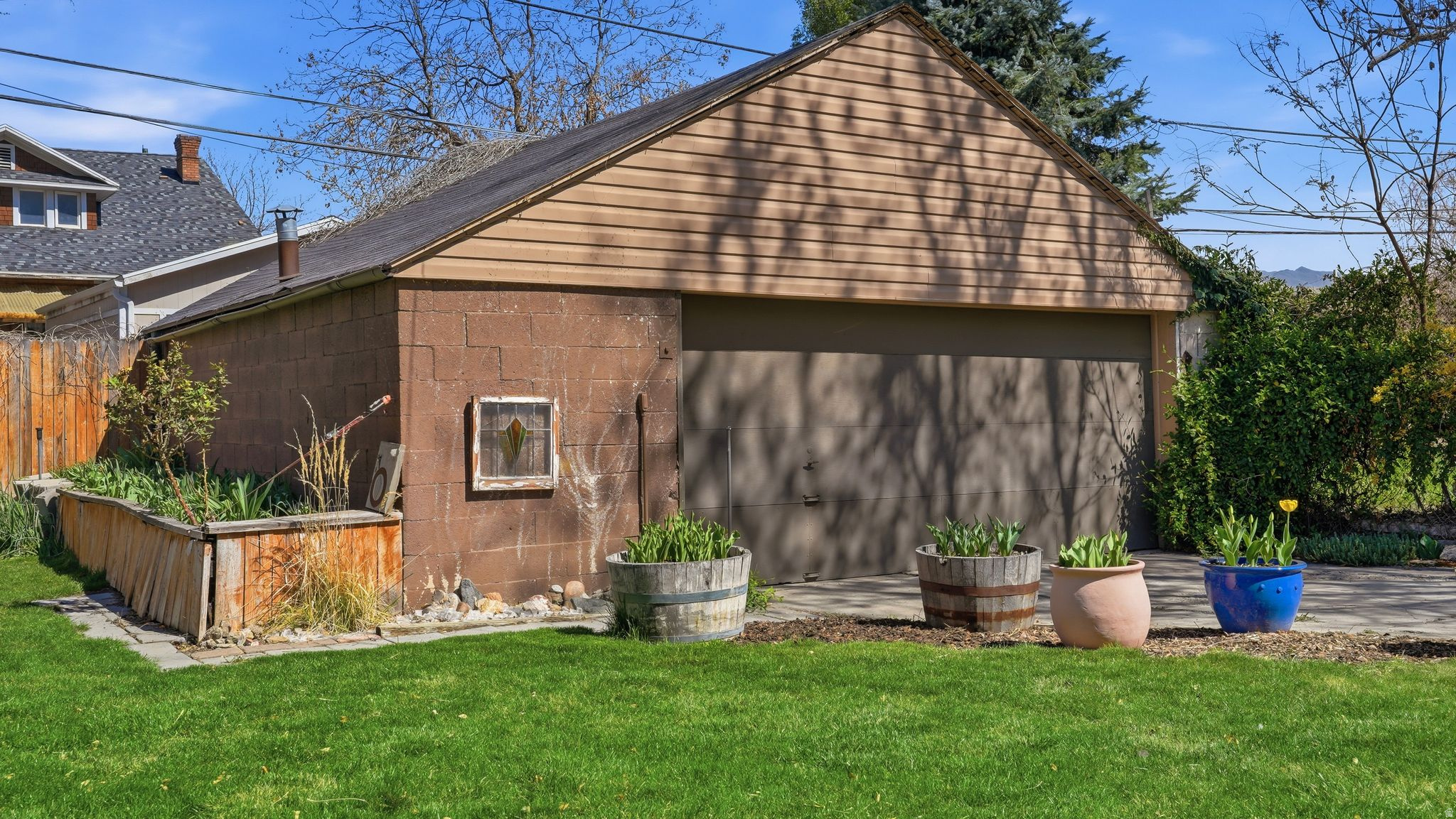 JACKSON SQUARE - Residential