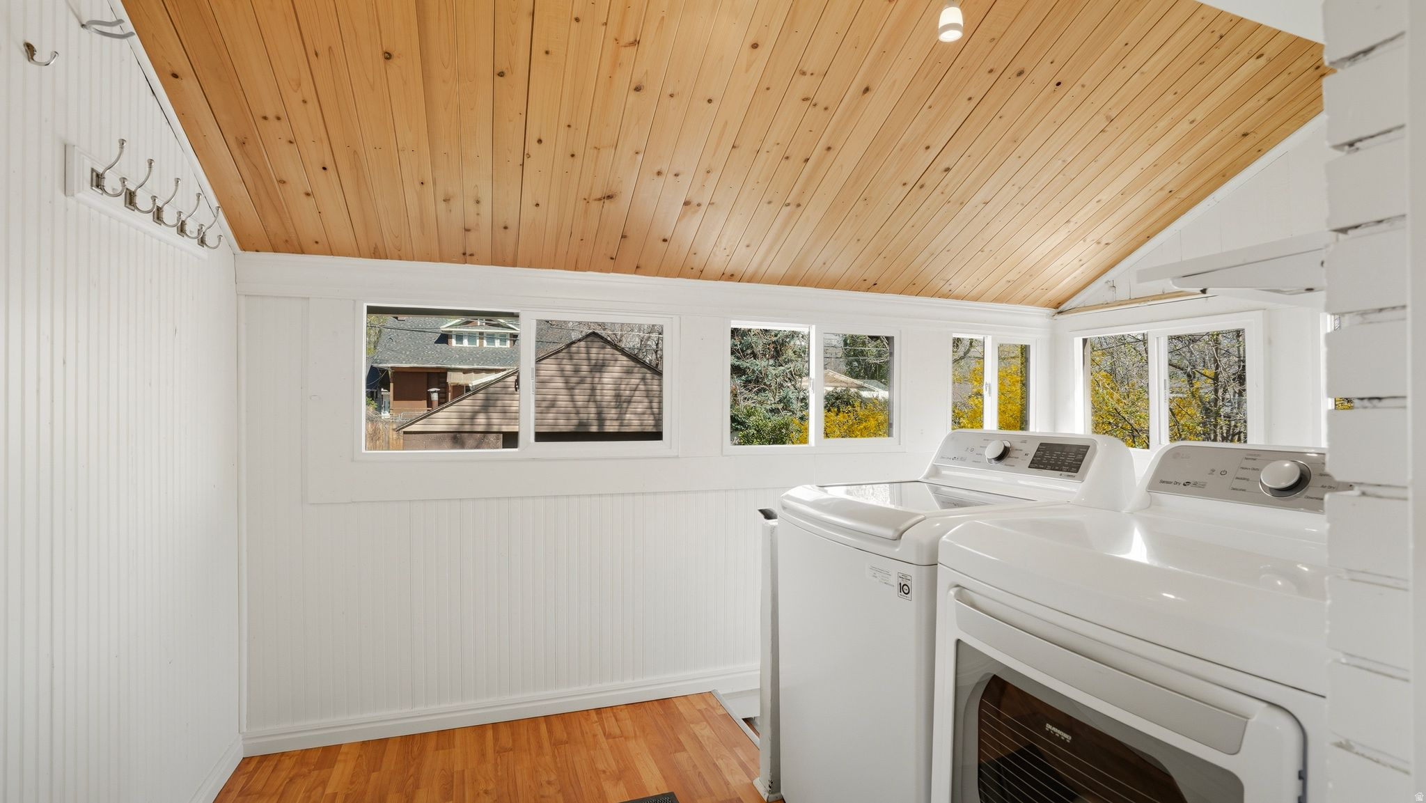 JACKSON SQUARE - Residential