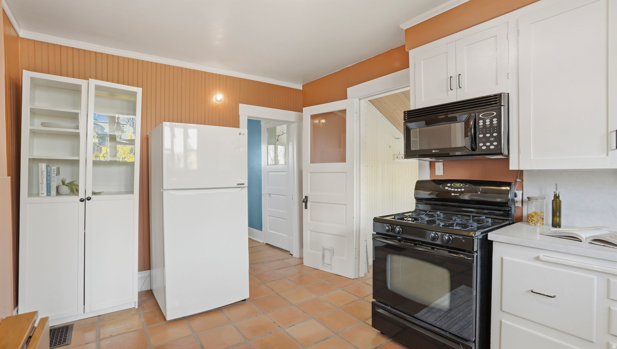 JACKSON SQUARE - Residential