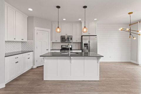 Tiny photo for 401 S 730 E, Lehi, UT 84043 (MLS # 2147893)