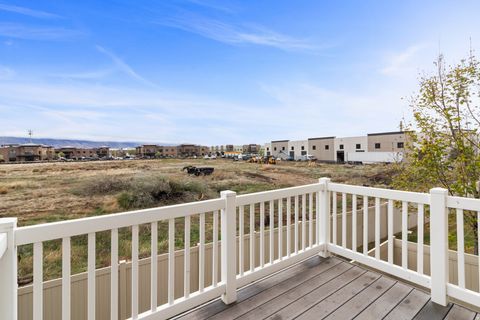 Tiny photo for 401 S 730 E, Lehi, UT 84043 (MLS # 2147893)