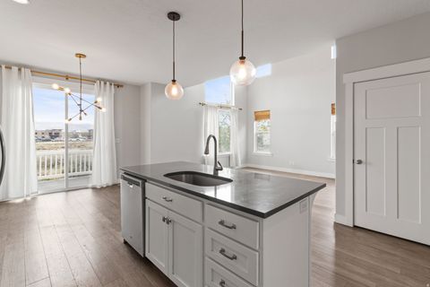 Tiny photo for 401 S 730 E, Lehi, UT 84043 (MLS # 2147893)