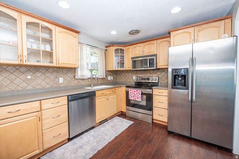Tiny photo for 781 LAVINA DR, South Ogden, UT 84403 (MLS # 2156048)