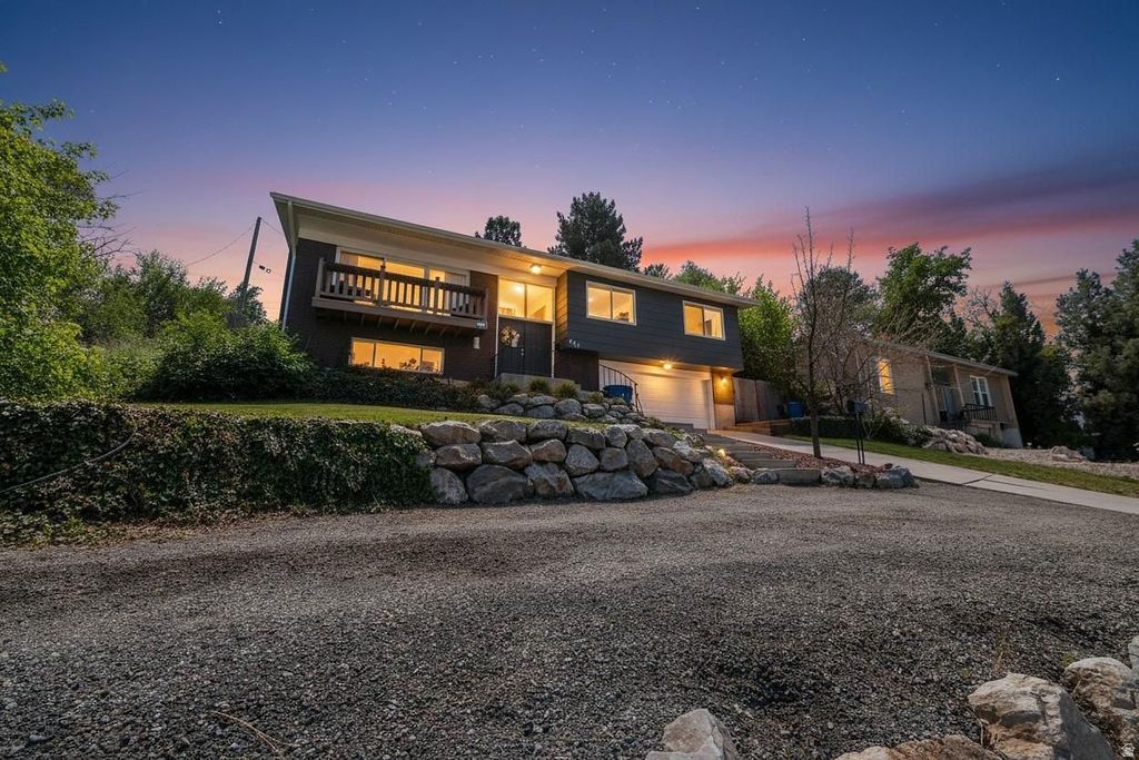 Photo of 781 LAVINA DR, South Ogden, UT 84403 (MLS # 2156048)