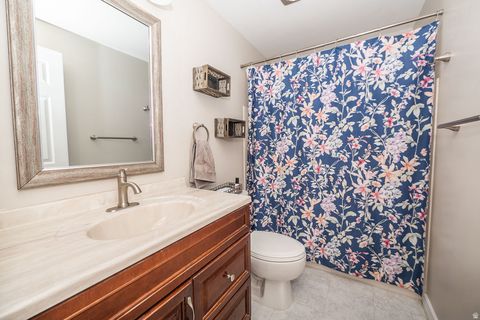 Tiny photo for 781 LAVINA DR, South Ogden, UT 84403 (MLS # 2156048)
