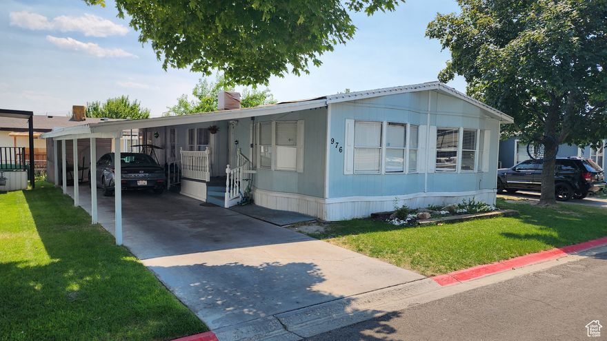 Are you looking dfor an affordable place to live and that you can call home? This is the place. Schedule your showing now