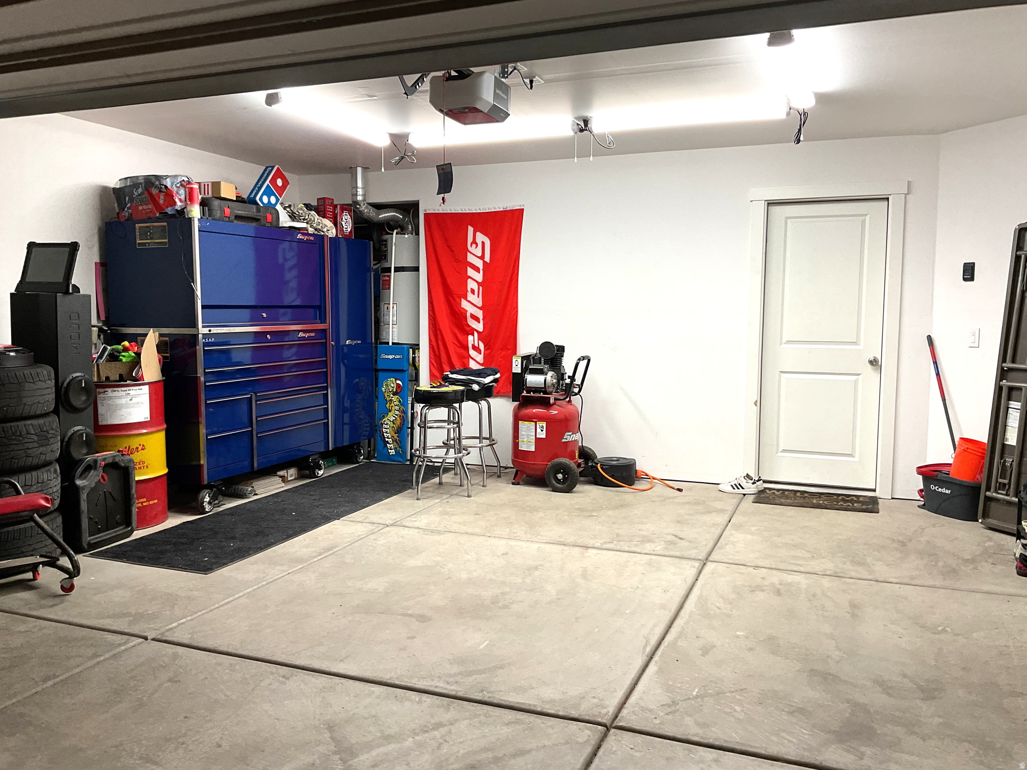 DESERT BLUFF AT DESERT CANYONS TOWNHOMES - Residential