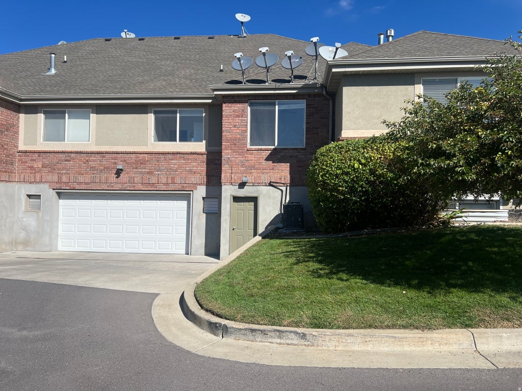 Photo of 9587 N 4500 W, Cedar Hills, UT 84062 (MLS # 2185711)