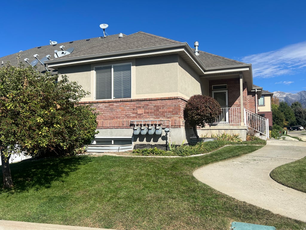 Photo of 9587 N 4500 W, Cedar Hills, UT 84062 (MLS # 2185711)