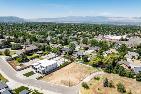 Tiny photo for 9942 S ALTAMONT DR E, Sandy, UT 84092 (MLS # 2091336)