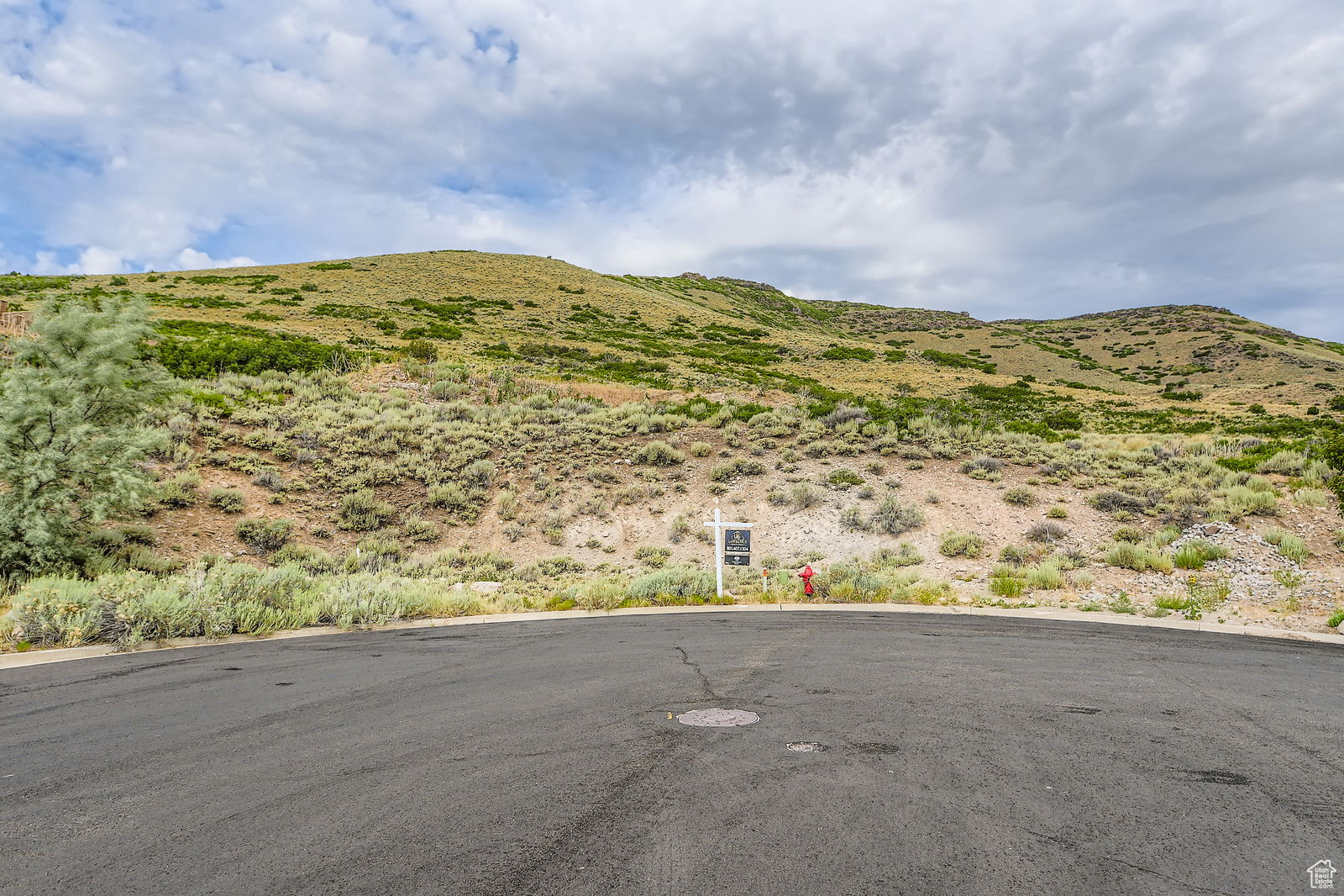 LOOKOUT RIDGE - Land