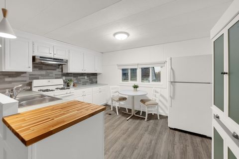 Tiny photo for 2906 S GARDEN PARK CIR, Salt Lake City, UT 84115 (MLS # 2122186)