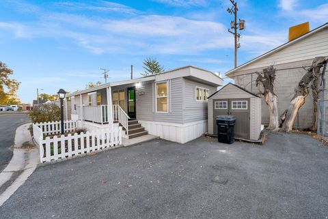 Tiny photo for 2906 S GARDEN PARK CIR, Salt Lake City, UT 84115 (MLS # 2122186)