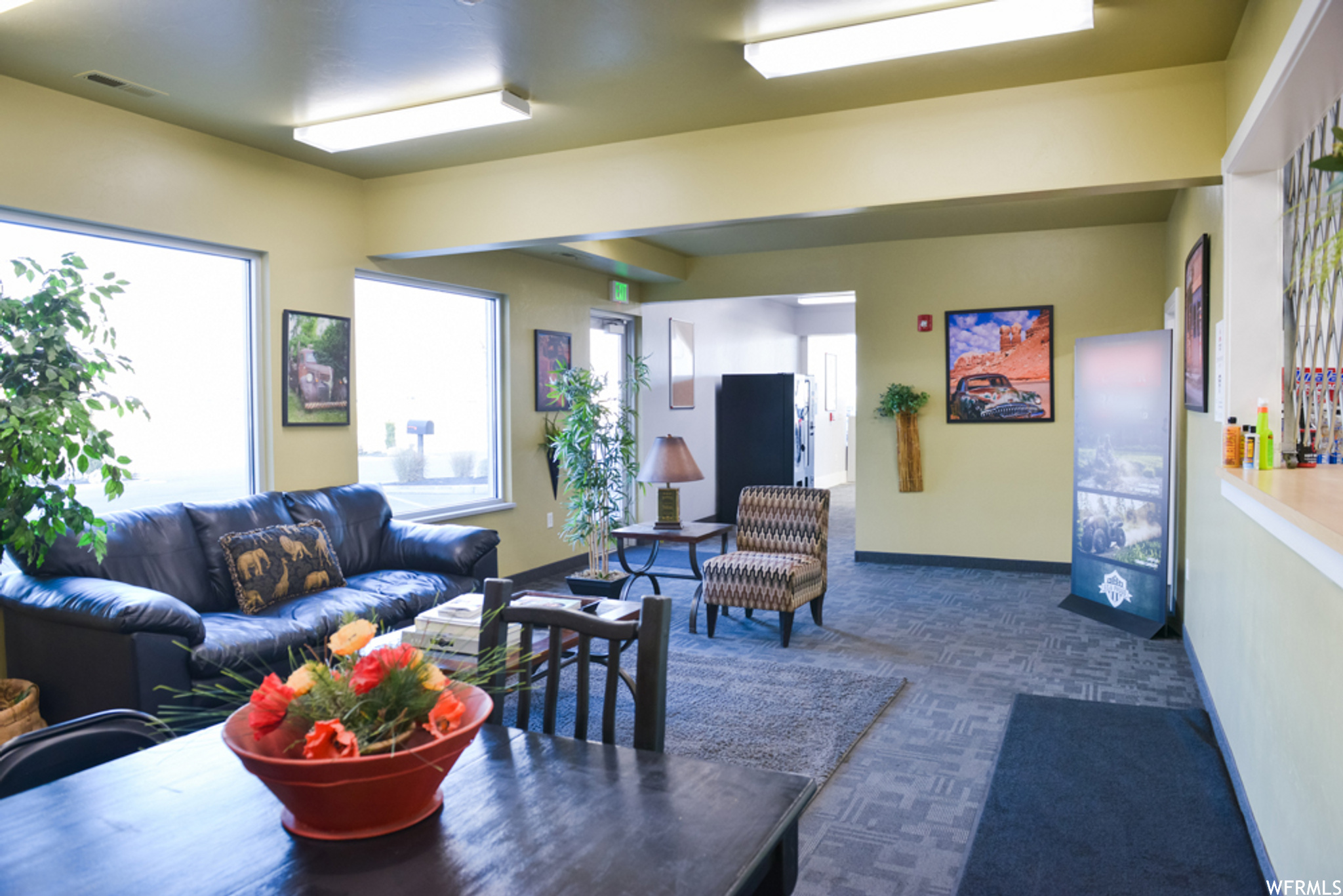 SPRING POINTE RETAIL - Commercial Sale