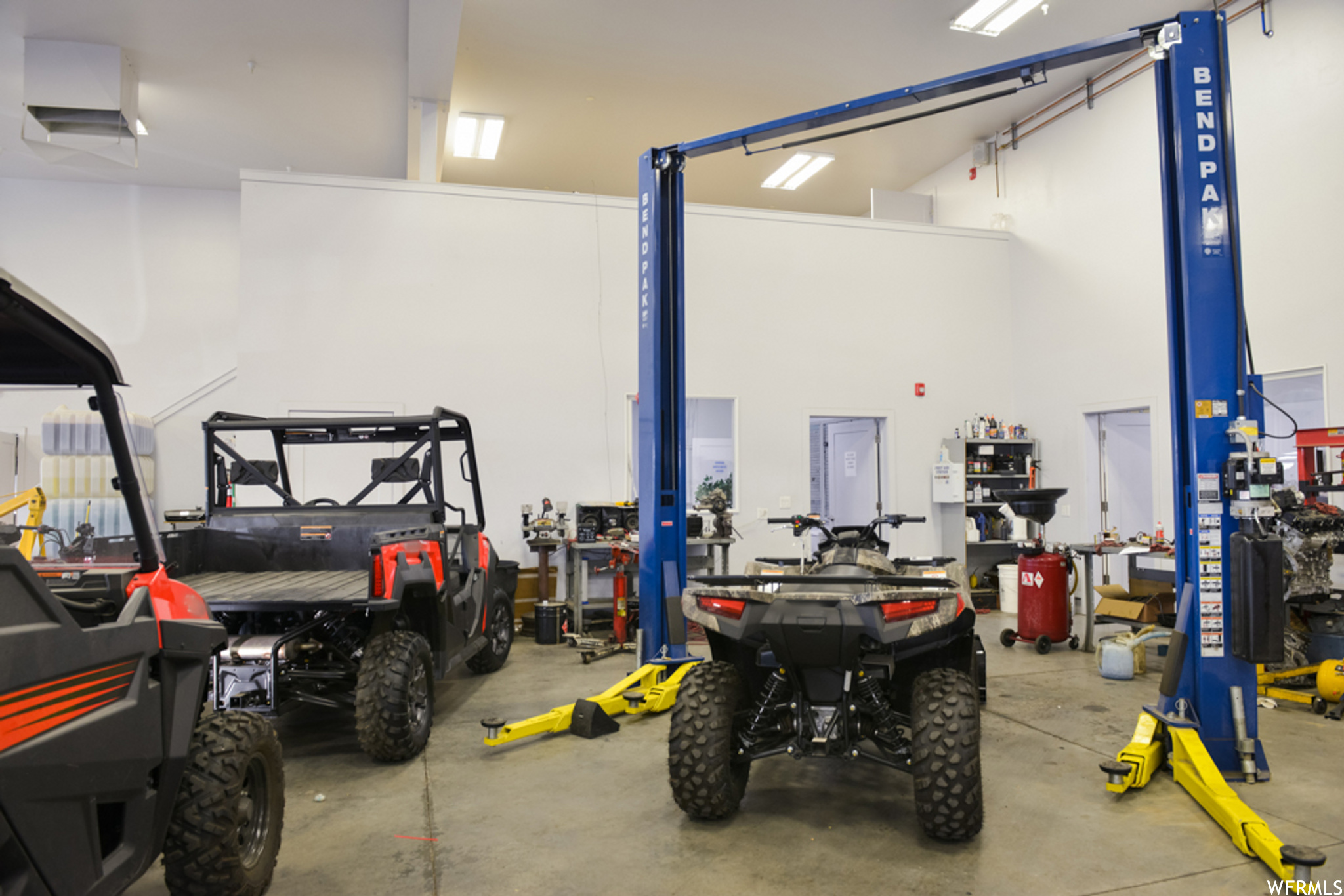 SPRING POINTE RETAIL - Commercial Sale