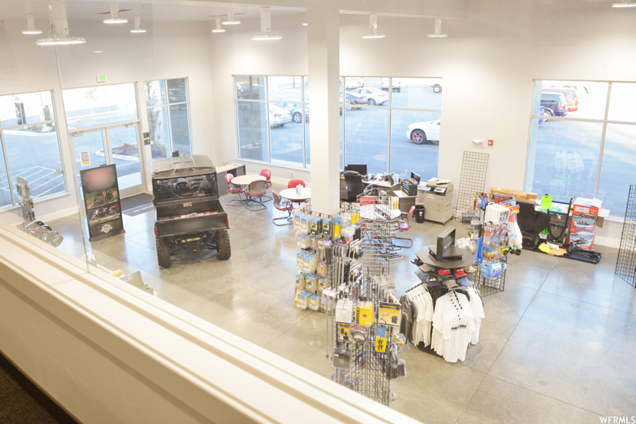 SPRING POINTE RETAIL - Commercial Sale