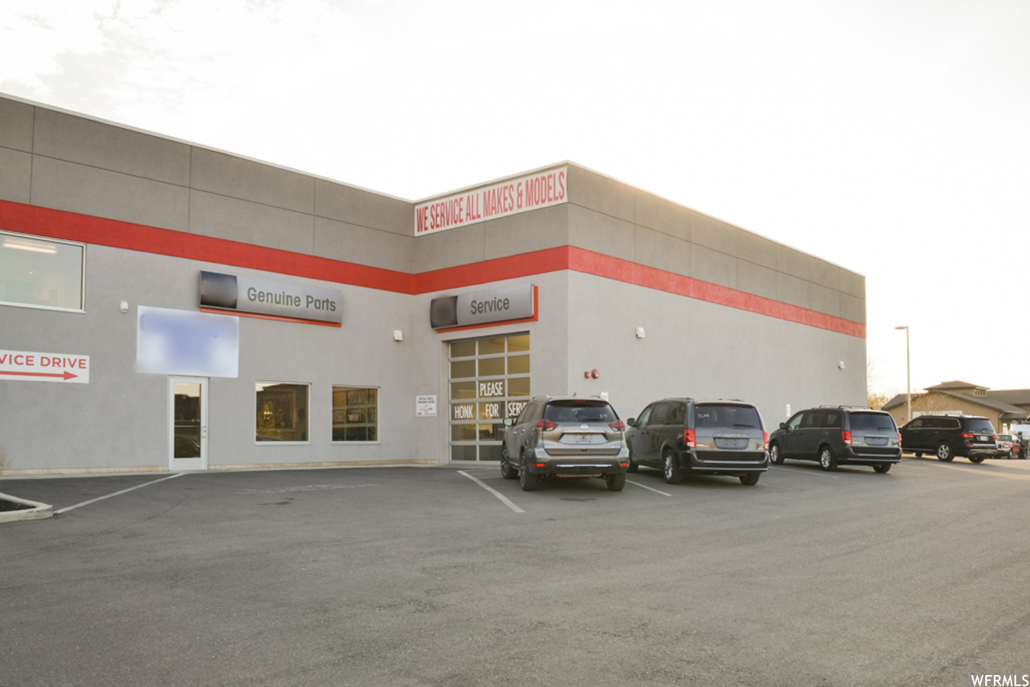 SPRING POINTE RETAIL - Commercial Sale