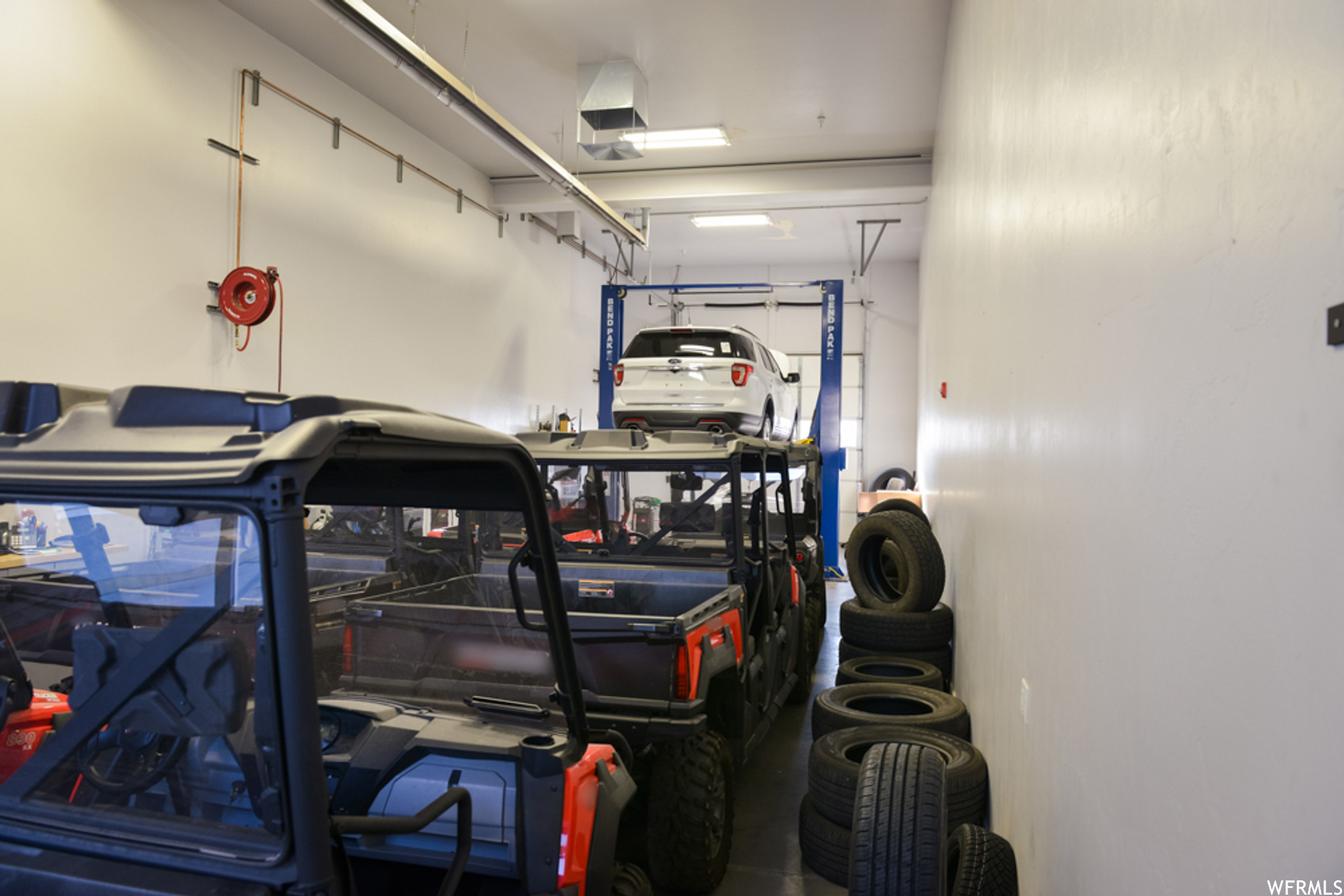 SPRING POINTE RETAIL - Commercial Sale