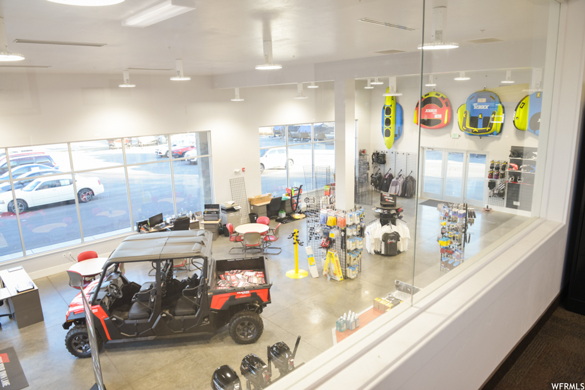 SPRING POINTE RETAIL - Commercial Sale